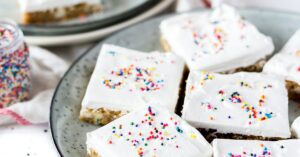 Cookies and Cream Desserts Sweet Treats with Chocolate and Cookies